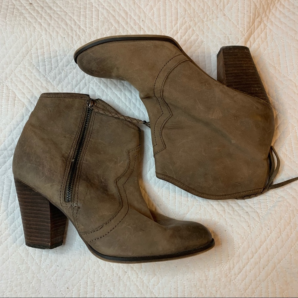 COPY - Aldo Dustar Booties size 40.5/US 10